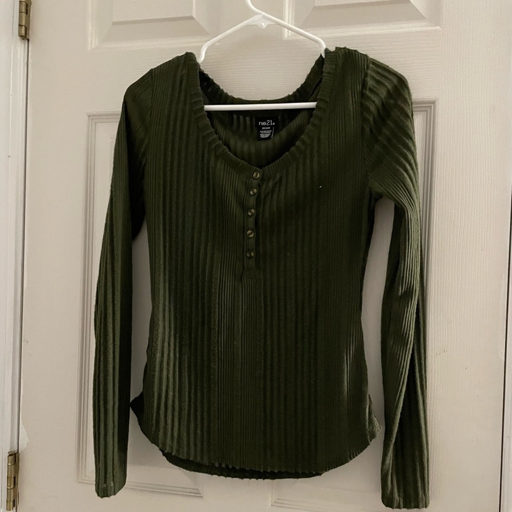 - One green long sleeve     - One light brown long sleeve